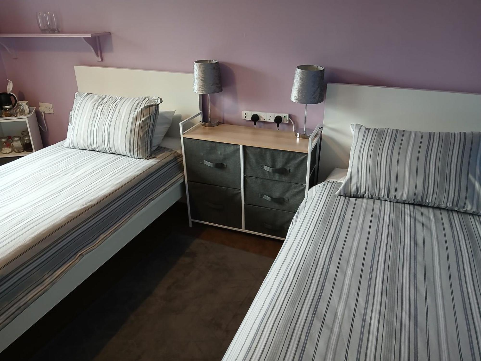 Twin Room In Prescot Homestay Exteriör bild